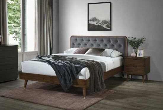 Dvoulůžkové - Halmar Manželská postel CASSIDY 160x200 cm - šedá/ořech